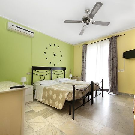 Olympic Kosher Holidays Hotel Sirmione Kültér fotó