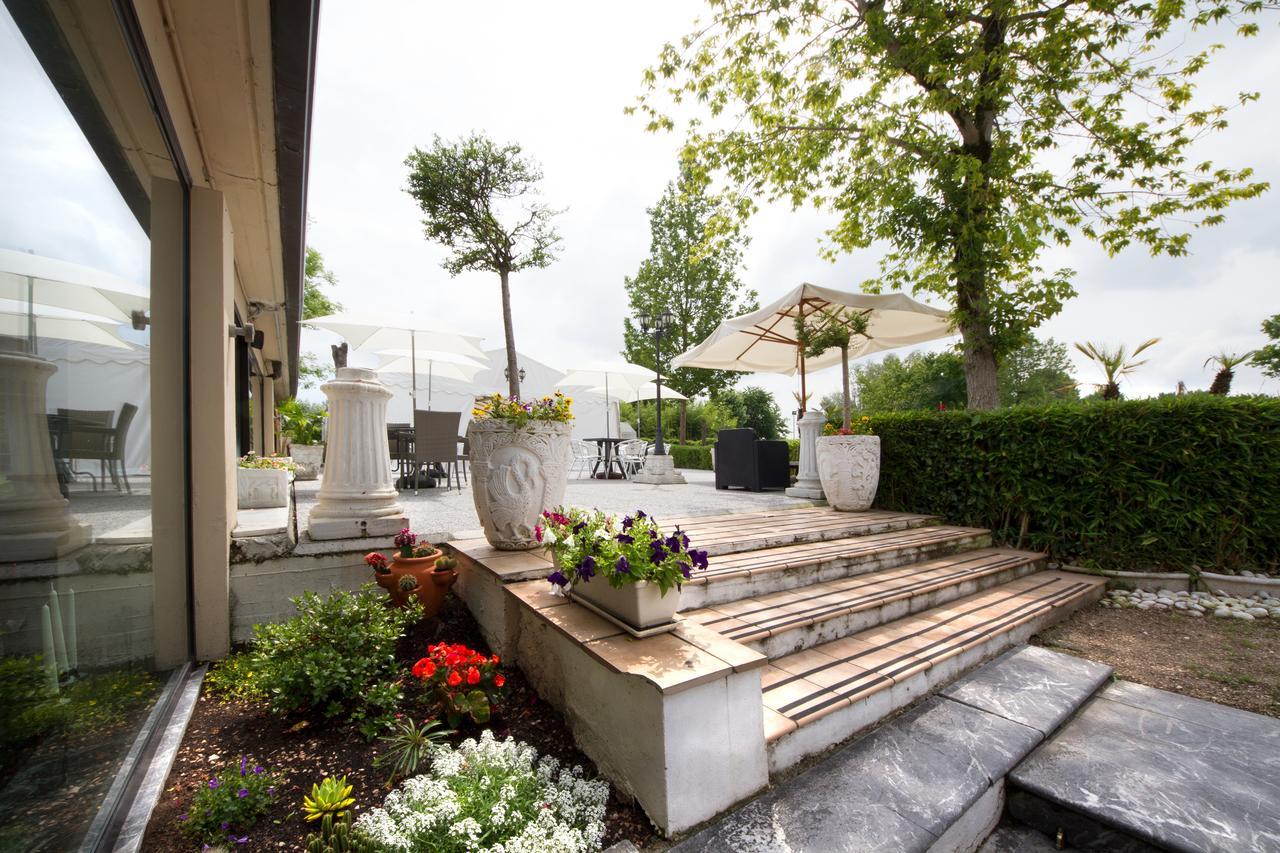 Olympic Kosher Holidays Hotel Sirmione Kültér fotó